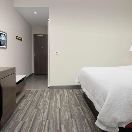 Hampton Inn & Suites Лексингтон Экстерьер фото