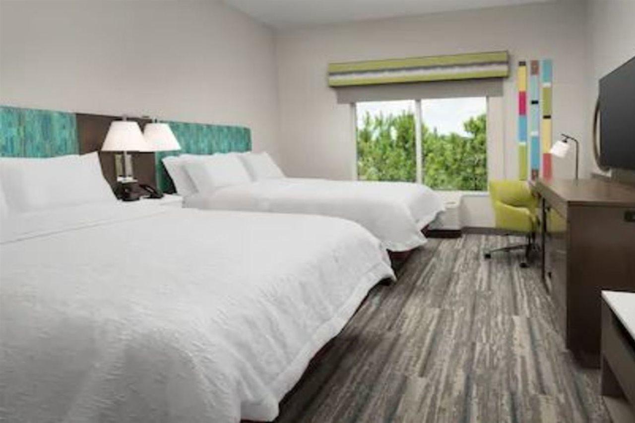 Hampton Inn & Suites Лексингтон Экстерьер фото